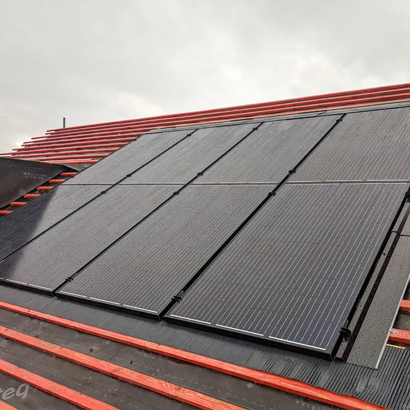 Solar installer coordinating a roof installation