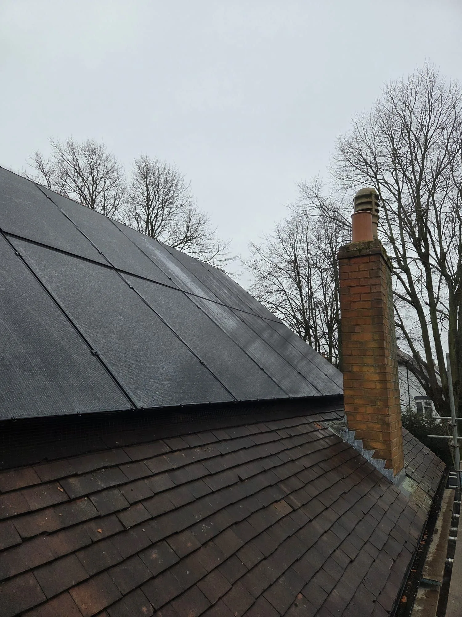 Solar panels on a home roof in Birmingham: 24 panels, 12 kWp