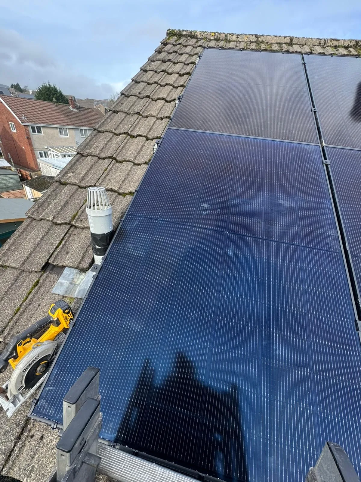 Solar panels on a home roof in South Wales: 8 panels, 3.8 kWp